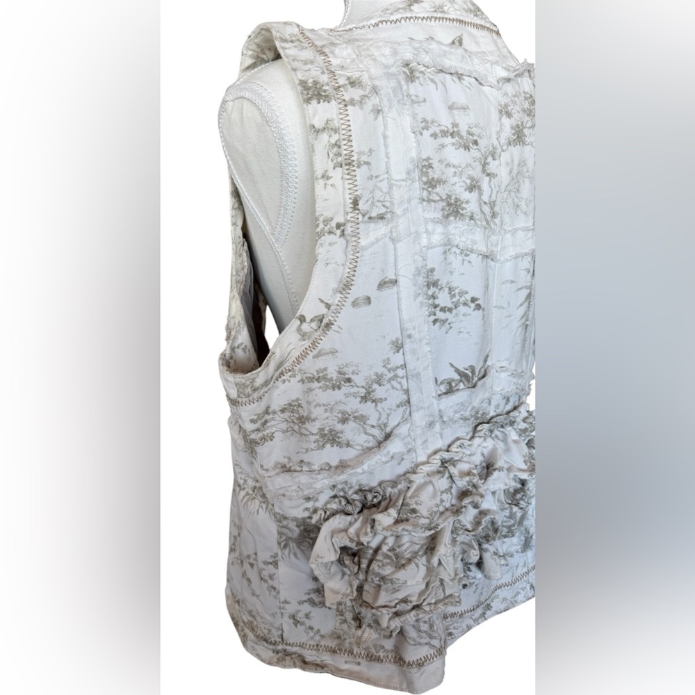 Anthropologie Hei Hei Floral Toile Ruffle Back Vest Size 12 - Picture 3 of 10